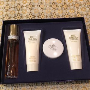 Elizabeth Taylor set